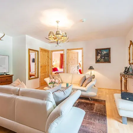 Panorama & Kaiser Franz Josef I Im Schiller